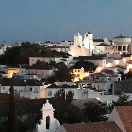 Aparte Wohnung Mit Sudterrasse Am Park Tavira Buitenkant foto